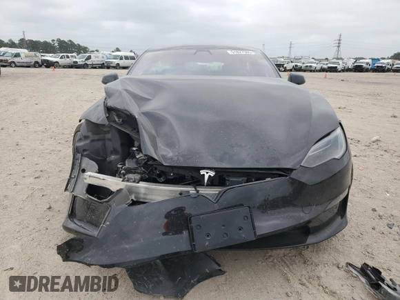 2023 Tesla Model S z VIN 5YJSA1E58PF531166, wystawiony jako Copart lot #51827565 z przebiegiem Nie podano mil oraz Szkoda całkowita • Salvage title. Historia ofert i sprzedaży dostępna na DreamBid. Obrazek 5.