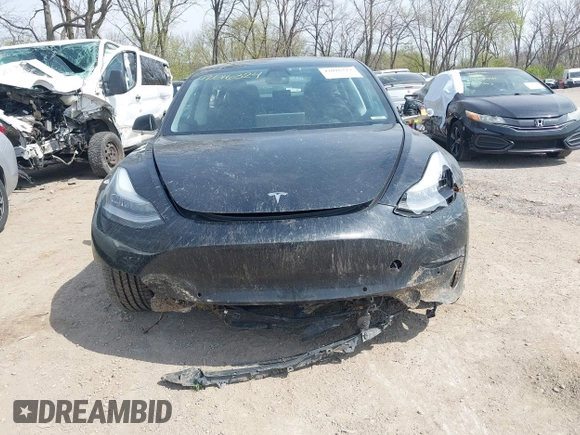 2018 Tesla Model 3 Long Range Battery z VIN 5YJ3E1EB2JF103096, wystawiony jako IAAI lot #42016324 z przebiegiem 143 247 mil mil oraz . Historia ofert i sprzedaży dostępna na DreamBid. Obrazek 13.
