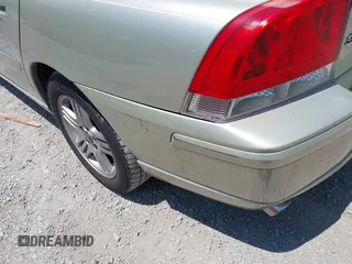 2005 Volvo S60 с VIN YV1RS592952441652, выставлен на аукционе IAAI как лот 42417094 с пробегом 174 894 миль миль и . История ставок и продаж доступна на DreamBid. Изображение 6.