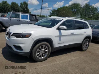2019 Jeep Cherokee Latitude Plus с VIN 1C4PJMLX3KD251974, выставлен на аукционе Copart как лот 63378625 с пробегом 59 144 миль миль и Списание • Salvage title. История ставок и продаж доступна на DreamBid. Изображение 1.