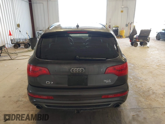 2015 Audi Q7 3.0T S line Prestige with VIN WA1DGAFE1FD014555, listed as a IAAI auction lot 41176881 with 149,546 mi miles. Bid and sale history available at carsss.com. Image 16.