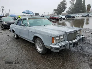 1977 Lincoln Continental with VIN 7W84F813150, listed as a Copart auction lot 45213895 with 91,794 mi miles and Salvage Title. Bid and sale history available at DreamBid. Image 4.