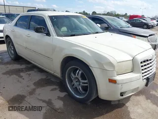 2007 Chrysler 300 Limited with VIN 2C3KA53G77H726475, listed as a IAAI auction lot 41540601 with 167,497 mi miles. Bid and sale history available at carsss.com. Image 1.