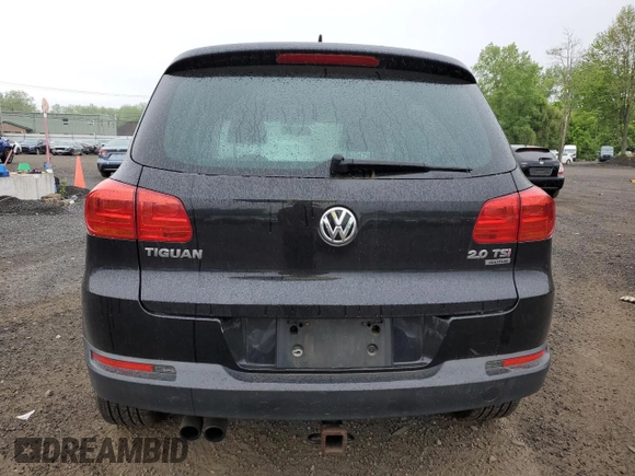 2013 Volkswagen Tiguan SE z VIN WVGBV7AX6DW550316, wystawiony jako Copart lot #56964595 z przebiegiem 157 526 mil mil oraz Szkoda całkowita • Salvage title. Historia ofert i sprzedaży dostępna na DreamBid. Obrazek 6.