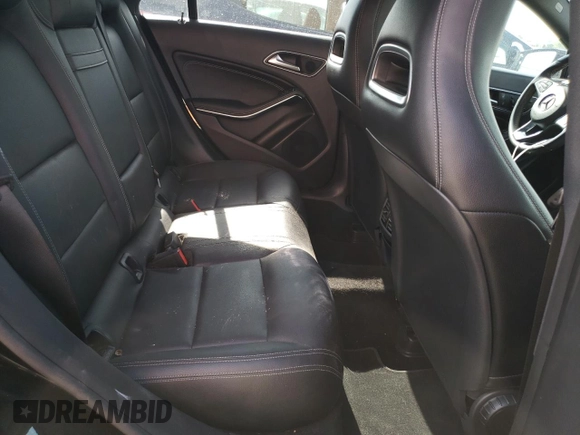 2016 Mercedes-Benz CLA 250 with VIN WDDSJ4EB3GN352936, listed as a Copart auction lot 68899683 with 60,334 mi miles and . Bid and sale history available at DreamBid. Image 10.