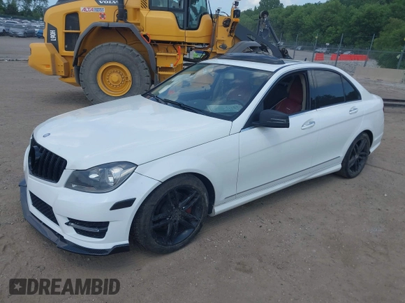 2014 Mercedes-Benz C 250 Sport with VIN WDDGF4HB5EA947035, listed as a IAAI auction lot 42538526 with 119,858 mi miles and . Bid and sale history available at DreamBid. Image 17.