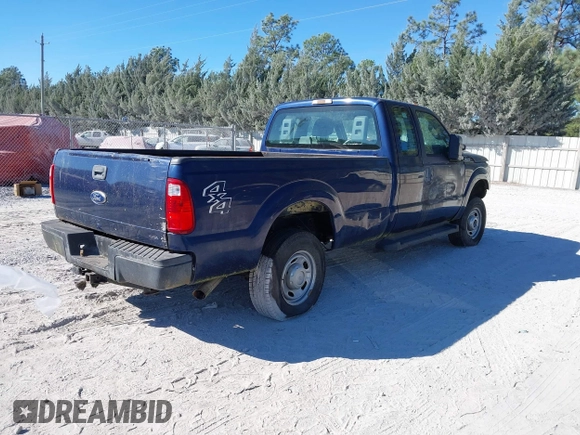 2012 Ford F-250 XL with VIN 1FT7X2B69CEB42393, listed as a IAAI auction lot 40622658 with 198,690 mi miles and . Bid and sale history available at DreamBid. Image 4.