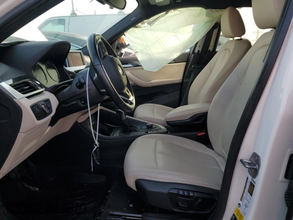 2018 BMW X1 xDrive28i with VIN WBXHT3C34J5L26974, listed as a Copart auction lot 72860592 with 45,220 mi miles. Bid and sale history available at carsss.com. Image 7.