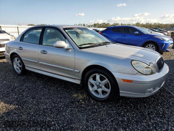 2005 Hyundai Sonata GLS with VIN KMHWF35HX5A167116, listed as a Copart auction lot 77256824 with 121,718 mi miles and Salvage Title. Bid and sale history available at carsss.com. Image 4.