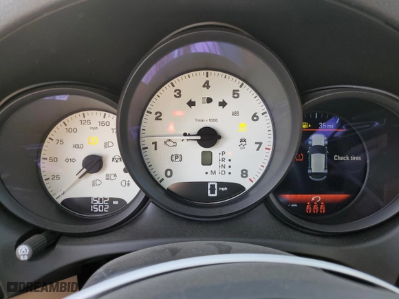 2024 Porsche Macan with VIN WP1AA2A57RLB19438, listed as a Copart auction lot 86657244 with 1,502 mi miles and Salvage Title. Bid and sale history available at carsss.com. Image 9.