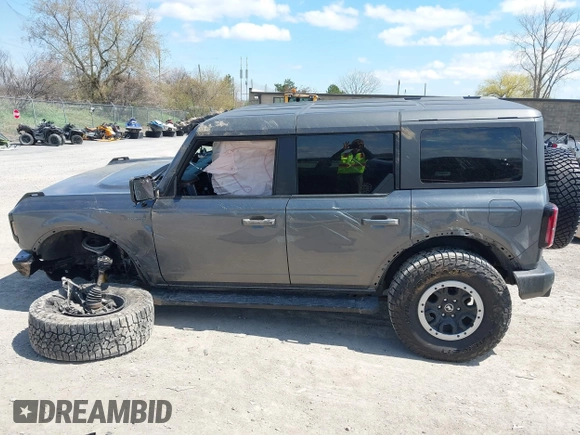 2022 Ford Bronco with VIN 1FMEE5DP3NLB03118, listed as a IAAI auction lot 42096181 with 62,685 mi miles and . Bid and sale history available at DreamBid. Image 14.