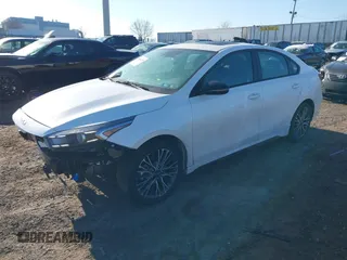 2022 Kia Forte GT-Line with VIN 3KPF54ADXNE485587, listed as a IAAI auction lot 41672256 with 26,337 mi miles and . Bid and sale history available at carsss.com. Image 17.