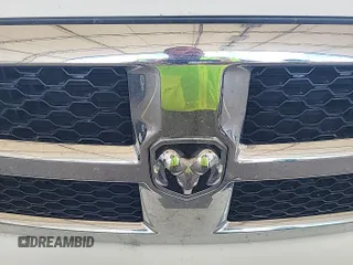 2019 Ram 1500 Tradesman с VIN 3C6JR6DT0KG560768, выставлен на аукционе IAAI как лот 42835356 с пробегом 115 811 миль миль и . История ставок и продаж доступна на DreamBid. Изображение 40.