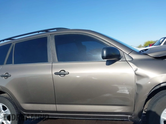 2009 Toyota RAV4 with VIN JTMZF33V09D008720, listed as a IAAI auction lot 42137305 with 154,585 mi miles and . Bid and sale history available at DreamBid. Image 13.