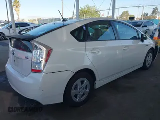 2010 Toyota Prius II with VIN JTDKN3DU9A0064015, listed as a IAAI auction lot 41967100 with 173,526 mi miles and . Bid and sale history available at carsss.com. Image 4.