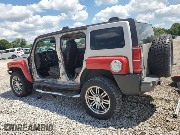 2007 Hummer H3 SUV with VIN 5GTDN13E378100758, listed as a Copart auction lot 60470244 with 213,240 mi miles and Salvage Title. Bid and sale history available at carsss.com. Image 2.