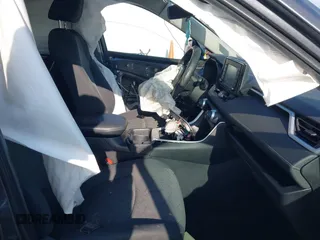 2020 Toyota RAV4 XLE with VIN 2T3P1RFV2LW130185, listed as a IAAI auction lot 42033372 with 98,667 mi miles and . Bid and sale history available at DreamBid. Image 5.