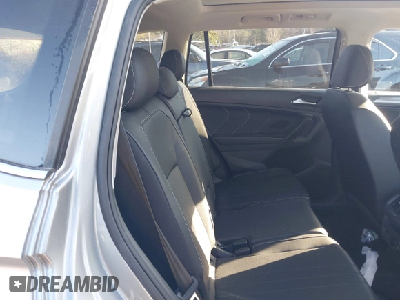 2023 Volkswagen Tiguan SE z VIN 3VVMB7AX4PM128007, wystawiony jako IAAI lot #42069544 z przebiegiem 19 994 mil mil oraz . Historia ofert i sprzedaży dostępna na DreamBid. Obrazek 8.