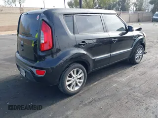 2012 Kia Soul + with VIN KNDJT2A67C7360534, listed as a IAAI auction lot 42096541 with 183,452 mi miles. Bid and sale history available at carsss.com. Image 4.