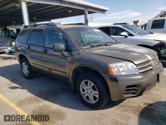 2005 Mitsubishi Endeavor LS with VIN 4A4MN21S25E074599, listed as a Copart auction lot 74058624 with 225,521 mi miles and Clean Title. Bid and sale history available at carsss.com. Image 4.