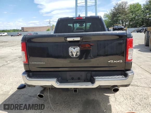 2020 Ram 1500 Big Horn z VIN 1C6SRFBT5LN162892, wystawiony jako Copart lot #57483275 z przebiegiem 49 102 mil mil oraz Szkoda całkowita • Salvage title. Historia ofert i sprzedaży dostępna na DreamBid. Obrazek 6.