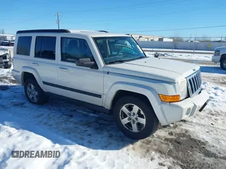 2007 Jeep Commander Sport with VIN 1J8HG48K77C594096, listed as a IAAI auction lot 41647111 with 200,440 mi miles. Bid and sale history available at carsss.com. Image 1.