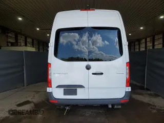2024 Mercedes-Benz Sprinter Passenger with VIN W1Z4KFHY8RP714396, listed as a Copart auction lot 72368194 with 6,770 mi miles and Clean Title. Bid and sale history available at carsss.com. Image 6.