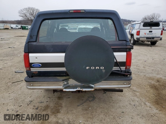 1994 Ford Bronco Custom with VIN 1FMEU15H7RLA18596, listed as a Copart auction lot 52549685 with Not Provided miles and Clean Title. Bid and sale history available at DreamBid. Image 6.