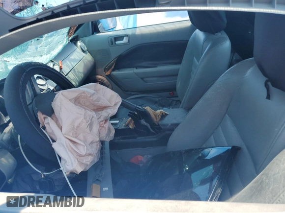 2008 Ford Mustang GT Deluxe with VIN 1ZVHT82H685167888, listed as a Copart auction lot 61754635 with Not provided miles and Non repairable. Bid and sale history available at DreamBid. Image 7.