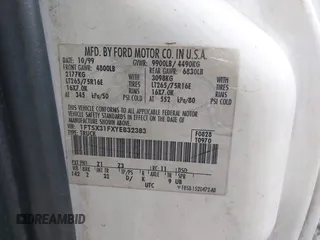 2000 Ford F-350 XL with VIN 1FTSX31FXYEB32383, listed as a IAAI auction lot 41447091 with 370,350 mi miles and . Bid and sale history available at DreamBid. Image 9.