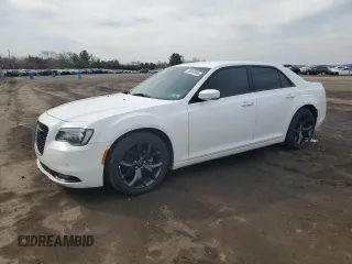 2021 Chrysler 300 with VIN 2C3CCABG6MH554475, listed as a Copart auction lot 50063965 with 62,478 mi miles and Salvage Title. Bid and sale history available at carsss.com. Image 1.