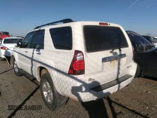 2007 Toyota 4Runner SR5 with VIN JTEZU14R178083911, listed as a IAAI auction lot 35155889 with 271,415 mi miles. Bid and sale history available at carsss.com. Image 3.