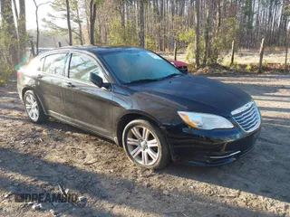 2013 Chrysler 200 LX with VIN 1C3CCBAB9DN762448, listed as a IAAI auction lot 41889859 with 130,375 mi miles. Bid and sale history available at carsss.com. Image 1.