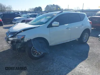 2011 Nissan Murano LE z VIN JN8AZ1MU2BW057849, wystawiony jako IAAI lot #41215629 z przebiegiem 195 651 mil mil oraz . Historia ofert i sprzedaży dostępna na DreamBid. Obrazek 2.