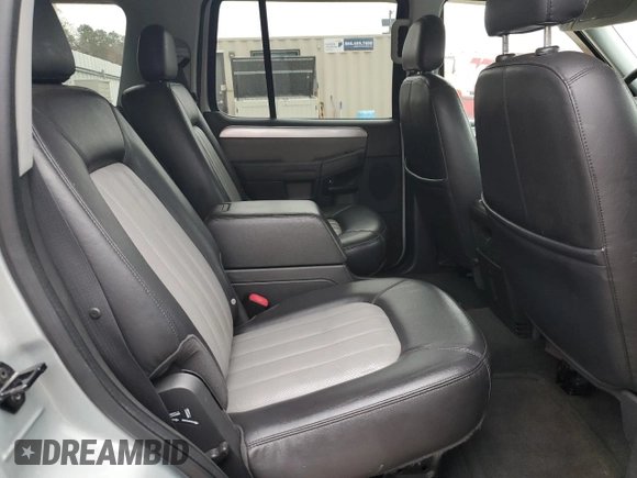 2005 Mercury Mountaineer z VIN 4M2ZU66K65UJ14621, wystawiony jako Copart lot #86559544 z przebiegiem 130 871 mil mil oraz Szkoda całkowita • Salvage title. Historia ofert i sprzedaży dostępna na DreamBid. Obrazek 11.