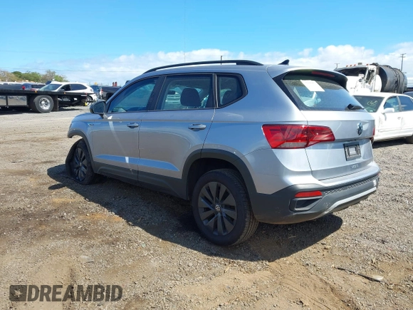 2024 Volkswagen Taos S с VIN 3VV5X7B23RM062187, выставлен на аукционе IAAI как лот 41681986 с пробегом 9 170 миль миль и . История ставок и продаж доступна на DreamBid. Изображение 3.