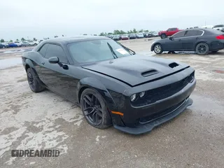 2021 Dodge Challenger R/T Scat Pack z VIN 2C3CDZFJ3MH510130, wystawiony jako IAAI lot #42179020 z przebiegiem 18 260 mil mil oraz . Historia ofert i sprzedaży dostępna na DreamBid. Obrazek 1.