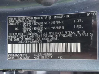 2019 Toyota Highlander SE with VIN 5TDJZRFH1KS959015, listed as a IAAI auction lot 41817317 with 98,365 mi miles. Bid and sale history available at carsss.com. Image 9.