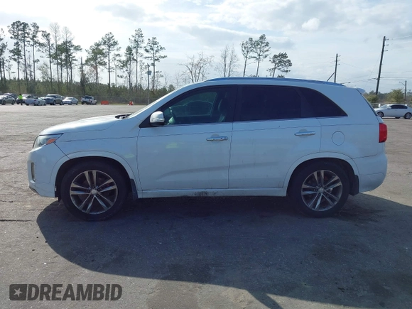 2014 Kia Sorento SX with VIN 5XYKW4A78EG471101, listed as a IAAI auction lot 41718791 with 160,968 mi miles. Bid and sale history available at carsss.com. Image 14.