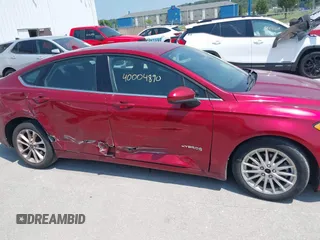 2019 Ford Fusion Hybrid SE with VIN 3FA6P0LU6KR243678, listed as a IAAI auction lot 40004890 with 138,533 mi miles. Bid and sale history available at carsss.com. Image 13.