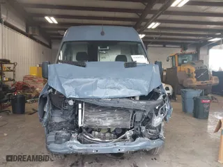 2018 Mercedes-Benz Sprinter Cargo Van Worker with VIN WD3PE7CD8JP643531, listed as a IAAI auction lot 41895541 with 106,472 mi miles. Bid and sale history available at carsss.com. Image 13.
