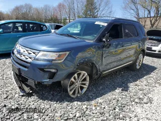 2018 Ford Explorer XLT z VIN 1FM5K8D88JGC21591, wystawiony jako Copart lot #53357795 z przebiegiem 63 807 mil mil oraz Szkoda całkowita • Salvage title. Historia ofert i sprzedaży dostępna na DreamBid. Obrazek 1.