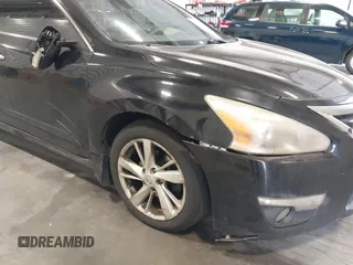 2014 Nissan Altima 2.5 S with VIN 1N4AL3AP0EN239511, listed as a IAAI auction lot 42032141 with 290,618 mi miles. Bid and sale history available at carsss.com. Image 12.
