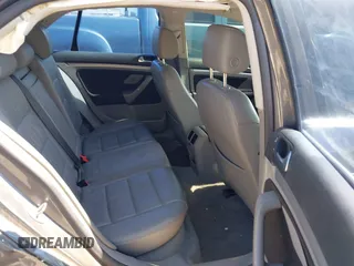 2006 Volkswagen Jetta 2.5L с VIN 3VWDF71K56M629751, выставлен на аукционе IAAI как лот 42796529 с пробегом 156 369 миль миль и . История ставок и продаж доступна на DreamBid. Изображение 8.