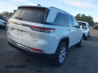 2022 Jeep Grand Cherokee Limited z VIN 1C4RJHBGXN8531731, wystawiony jako IAAI lot #41242296 z przebiegiem 31 010 mil mil oraz . Historia ofert i sprzedaży dostępna na DreamBid. Obrazek 16.