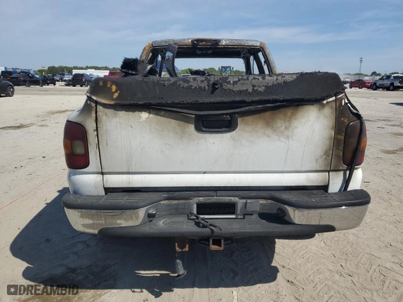 2000 Chevrolet Silverado 1500 LS with VIN 2GCEC19T6Y1148606, listed as a Copart auction lot 50916725 with 0 mi miles and Non Repairable. Bid and sale history available at carsss.com. Image 6.