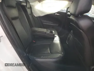 2015 Chrysler 300 C with VIN 2C3CCAET3FH922283, listed as a Copart auction lot 43240615 with 46,329 mi miles and Salvage Title. Bid and sale history available at DreamBid. Image 10.