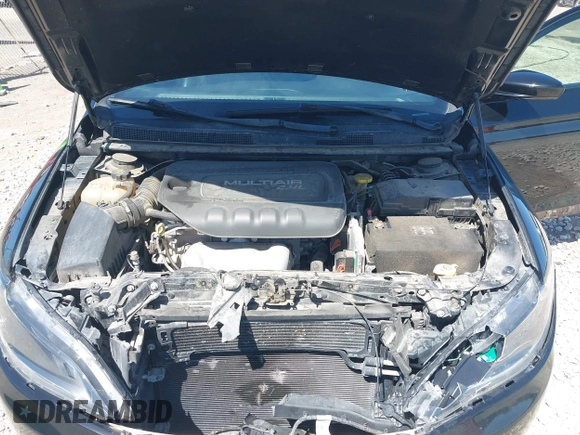 2016 Chrysler 200 S with VIN 1C3CCCBB5GN158260, listed as a IAAI auction lot 41981339 with 105,664 mi miles. Bid and sale history available at carsss.com. Image 10.
