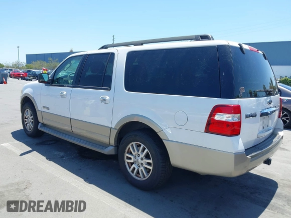 2007 Ford Expedition Max Eddie Bauer с VIN 1FMFK185X7LA55716, выставлен на аукционе IAAI как лот 42397377 с пробегом 182 487 миль миль и . История ставок и продаж доступна на DreamBid. Изображение 3.