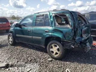 2005 Chevrolet TrailBlazer LS with VIN 1GNDS13S652251266, listed as a Copart auction lot 48693695 with 249,071 mi miles and Salvage Title. Bid and sale history available at carsss.com. Image 2.